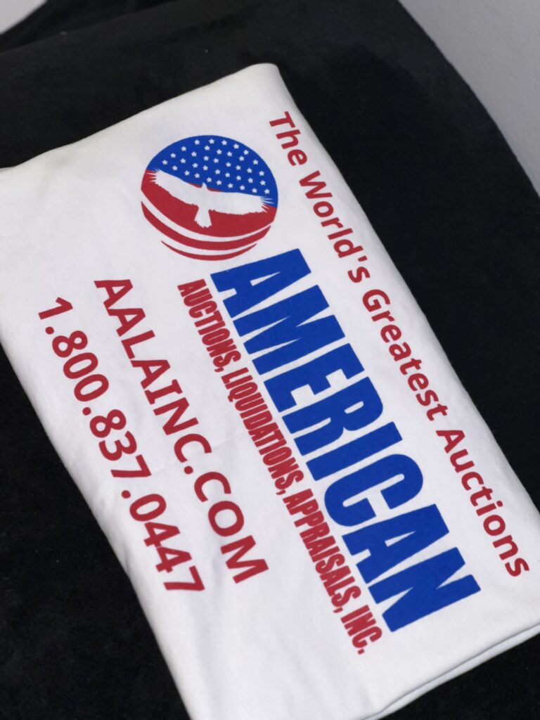 A white t shirt with the word american on it.